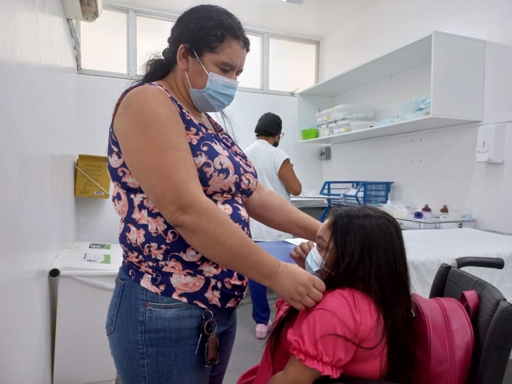 RedeGN Adolescente faz tratamento de doença rara no Hospital Dom